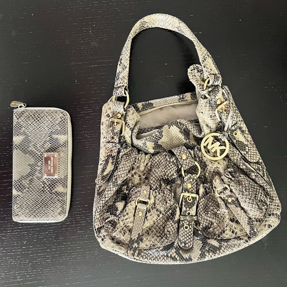 Vintage Michael Kors Black and Cream Snake Print Shoulder Bag with Wallet